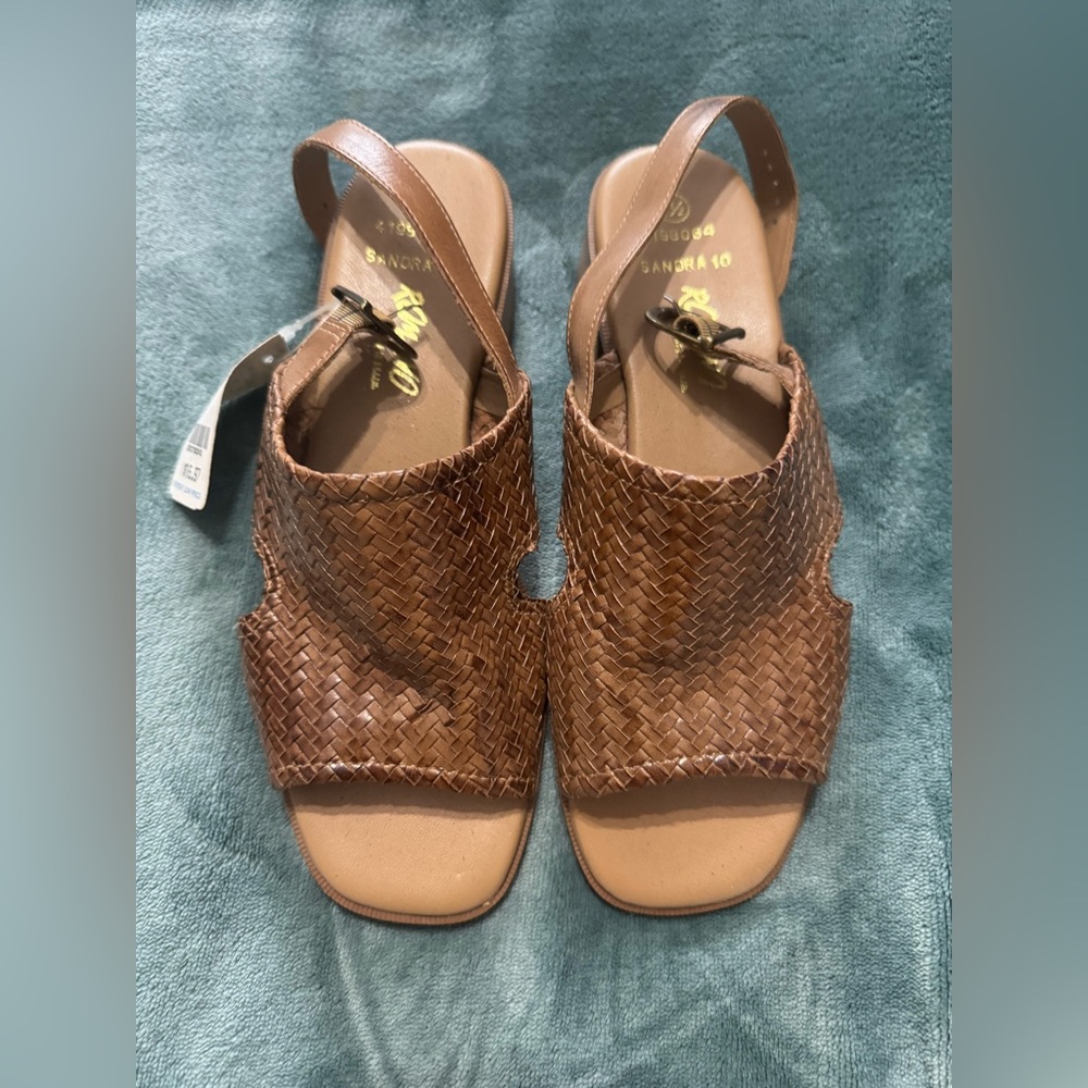 Leather Romano Sandals
